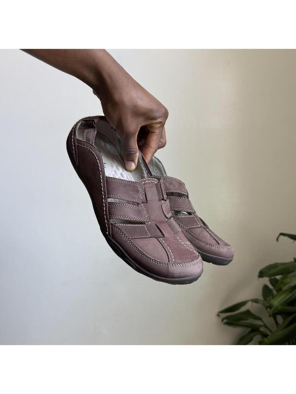 Vintage Clarks Privo “Earth-Core” Leather Sport Loafers size 9.5